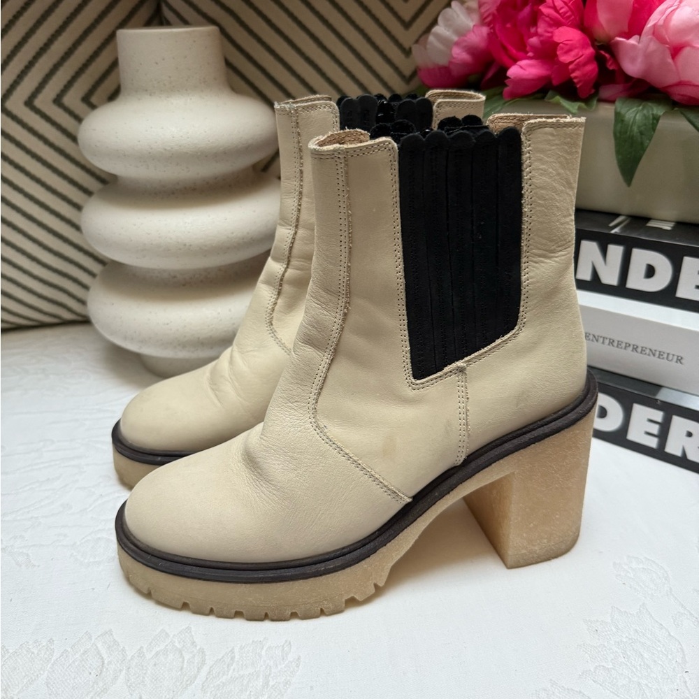Free People Cream and Black Heeled Chelsea Boots - Picture 2 of 11